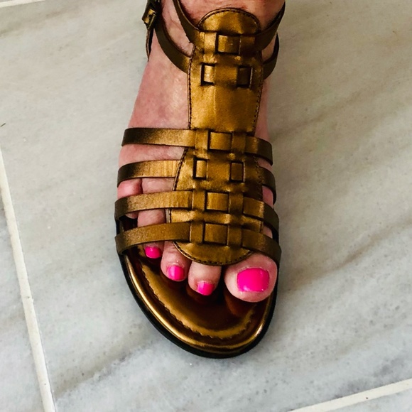 White Mountain Sandals - Picture 4 of 5